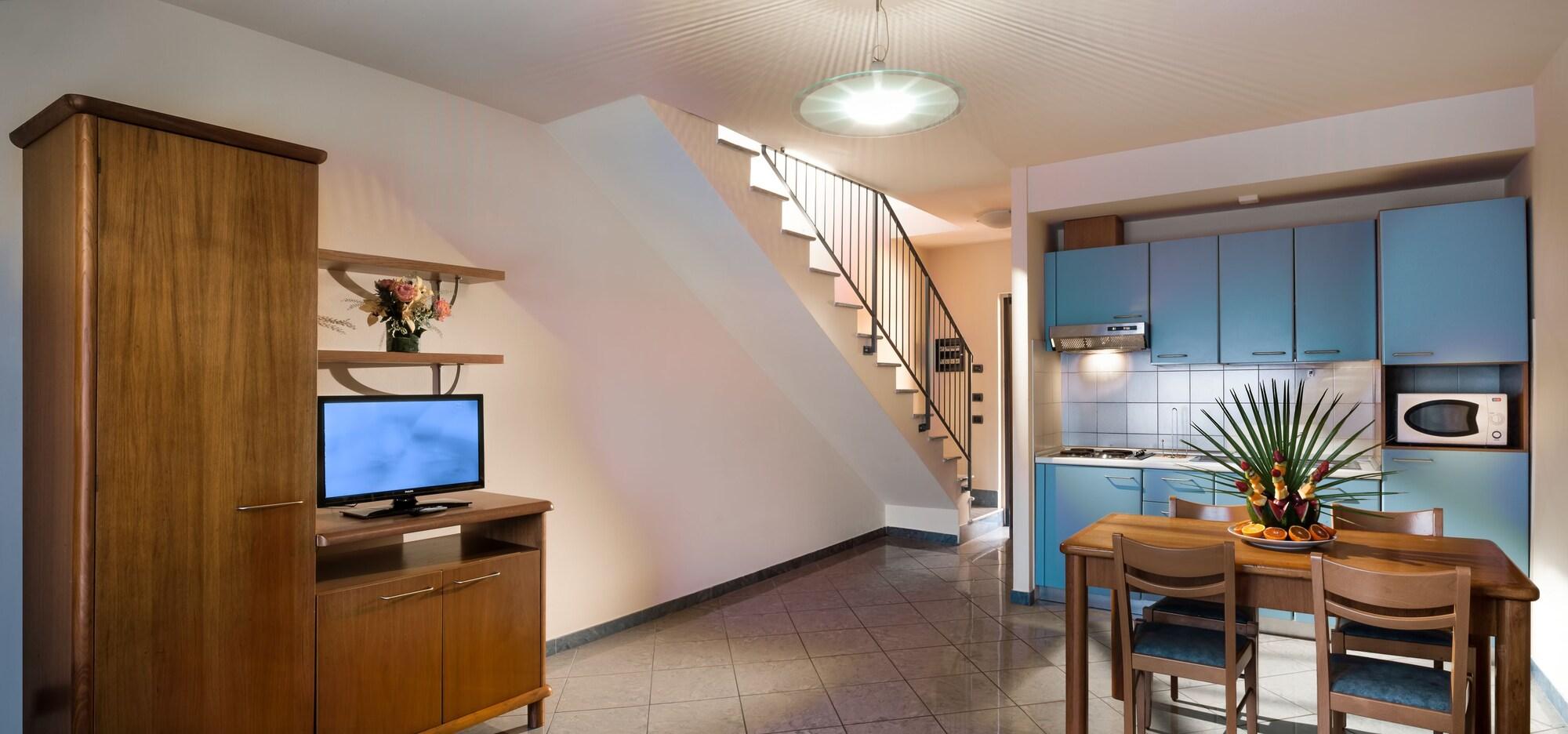 Continental Resort Тирения Екстериор снимка
