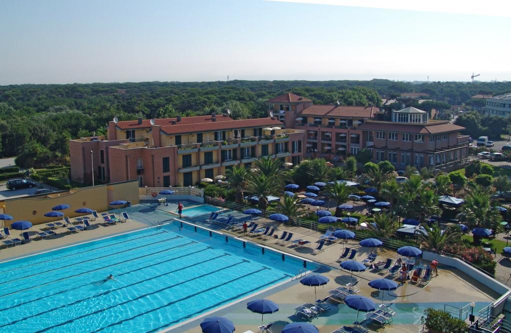 Continental Resort Тирения Екстериор снимка