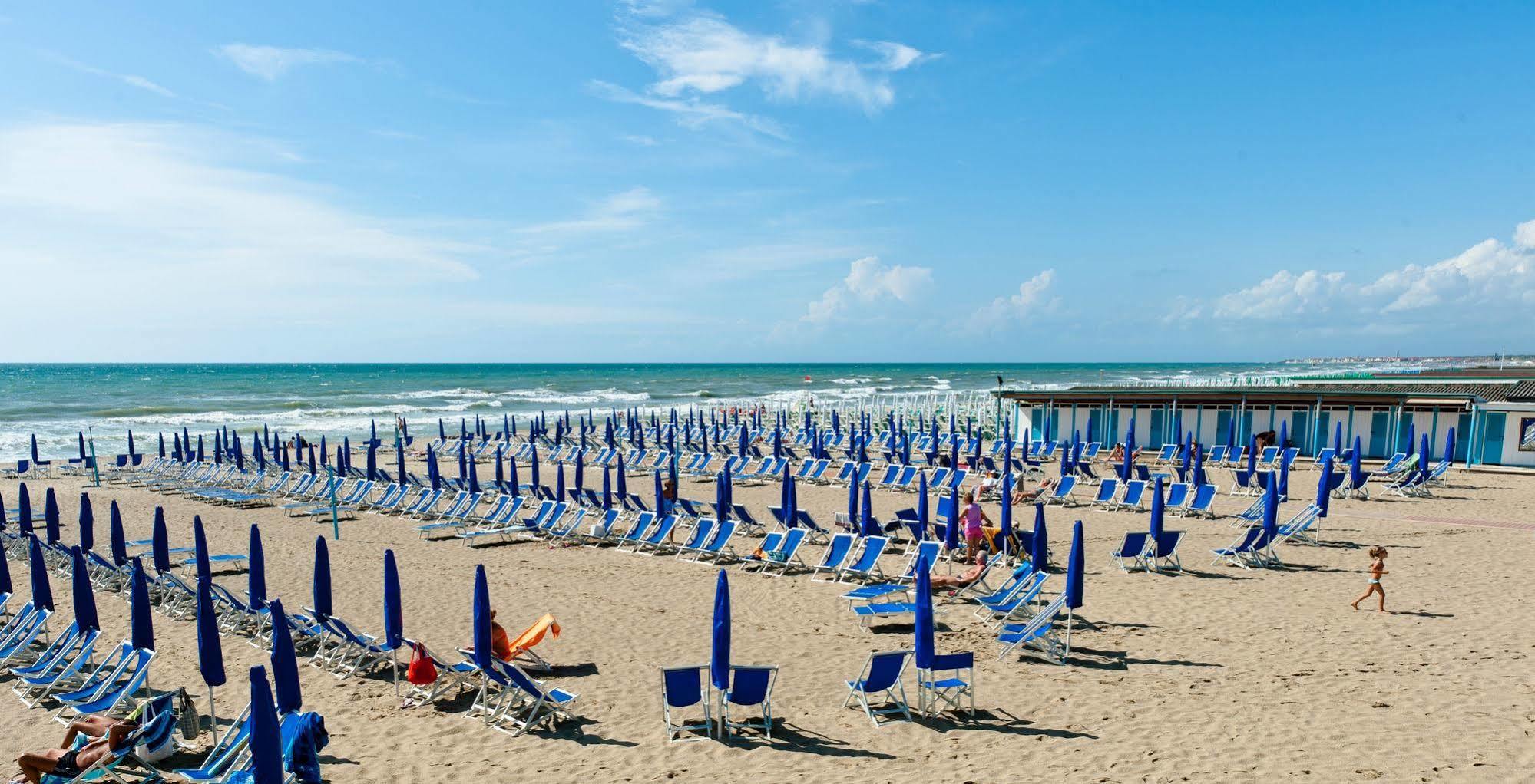 Continental Resort Тирения Екстериор снимка
